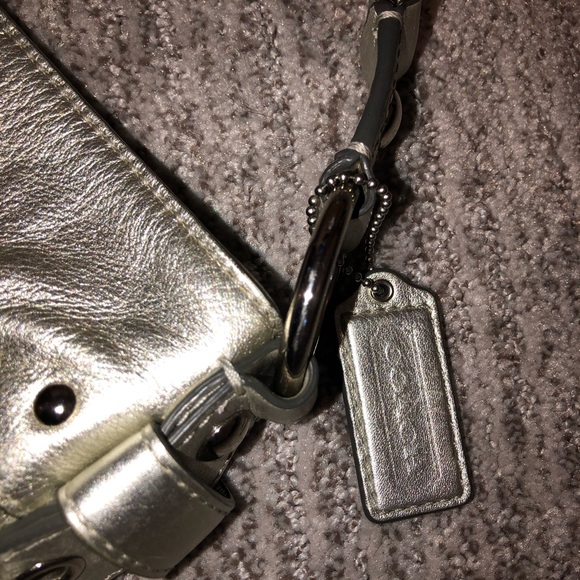 Coach Bag - Picture 2 of 7